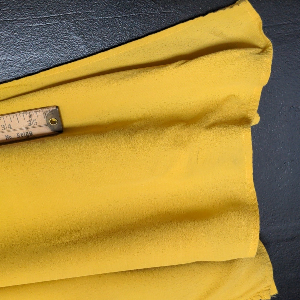 Yellow Top - Picture 5 of 7